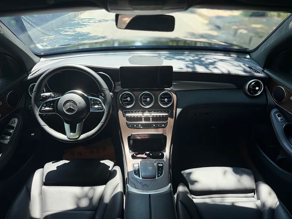 Mercedes-Benz GLC Mercedes-Benz GLC