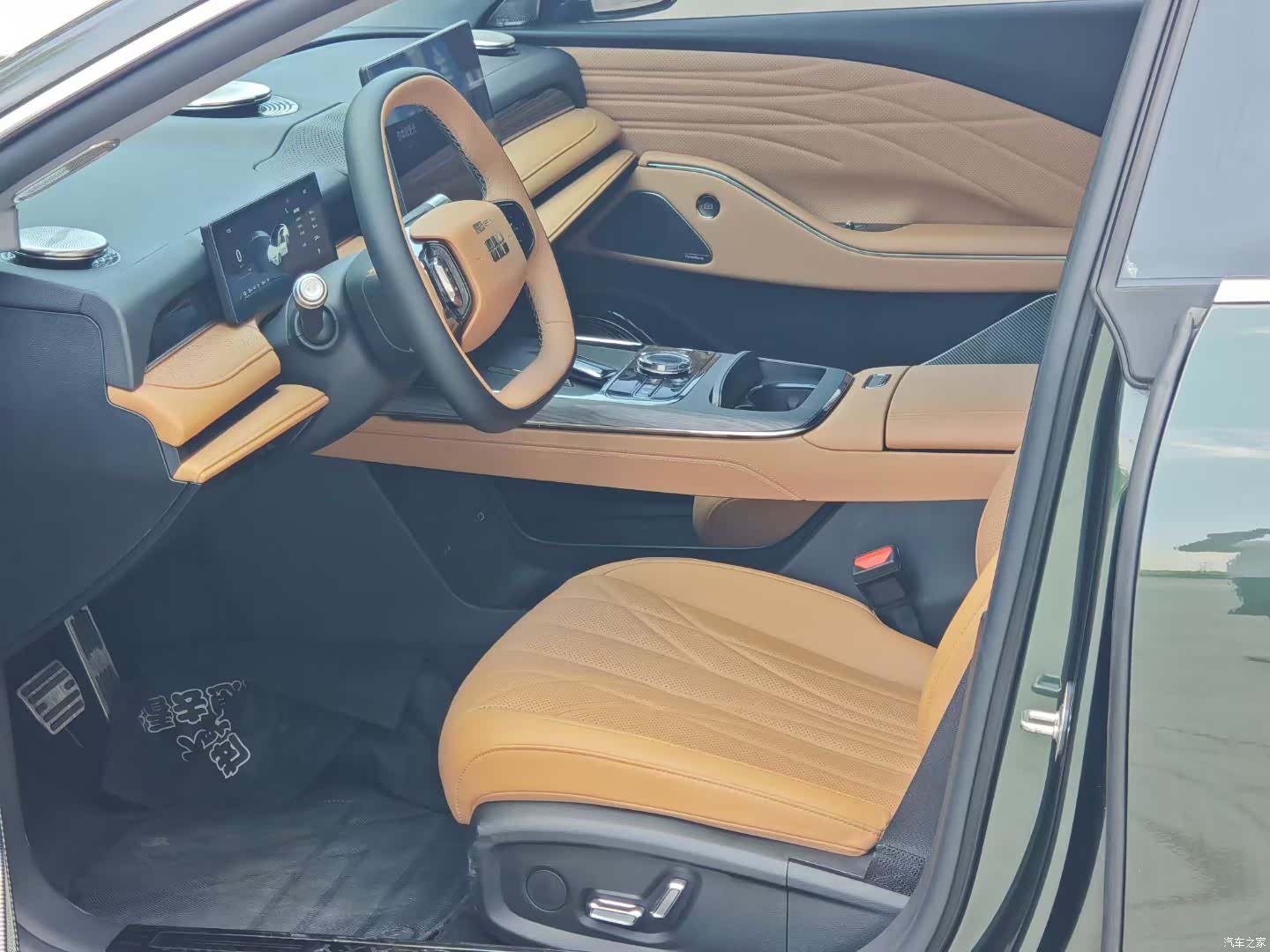 Geely 8, 2025 6