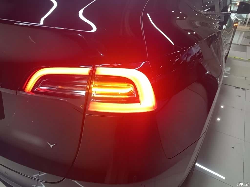 Tesla Model Y, 2023 8