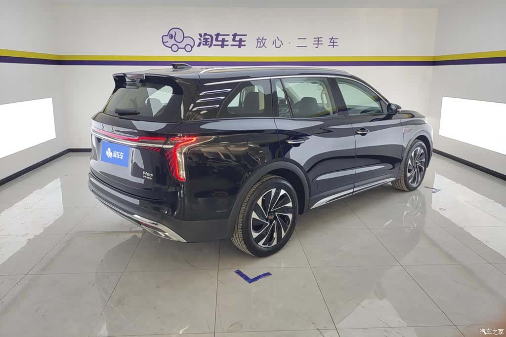 Hongqi HS7, 2024 3