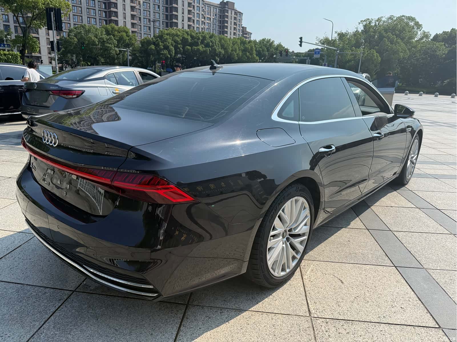 Audi A7L, 2024 14