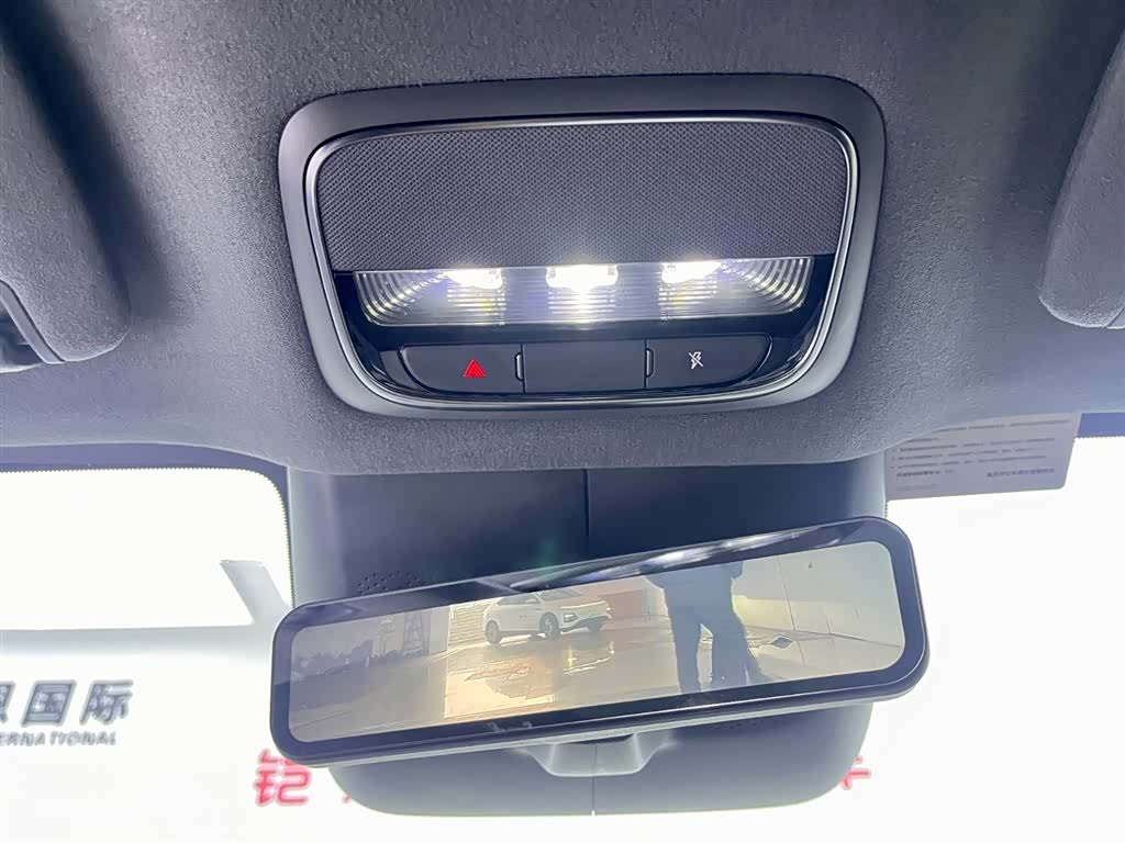 Xpeng P7, 2025 25