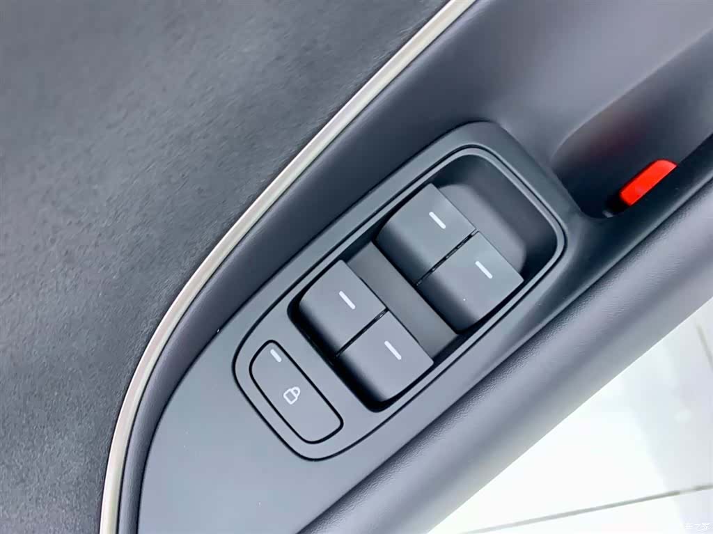 Xiaomi SU7, 2025 31