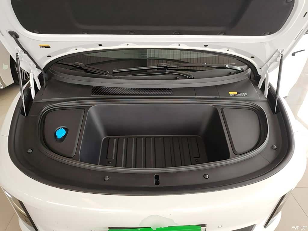 Li Auto i6, 2025 20