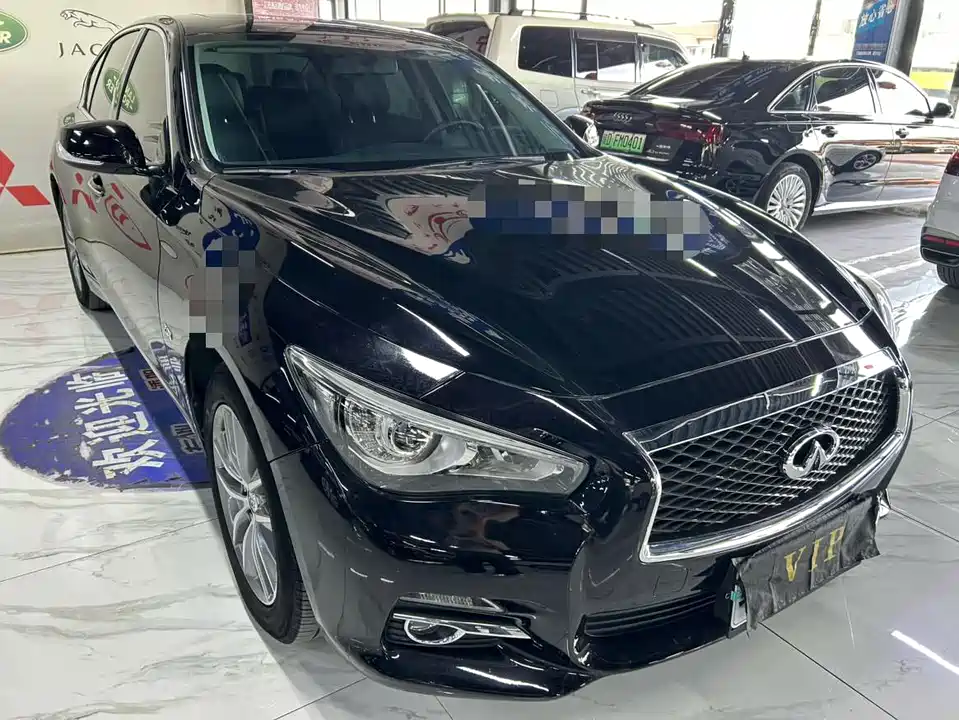 Infiniti Q50L