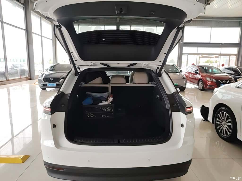 Li Auto i6, 2025 19