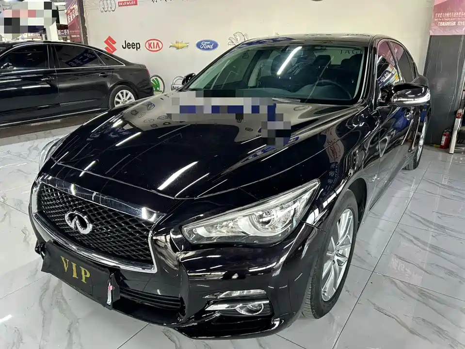 Infiniti Q50L