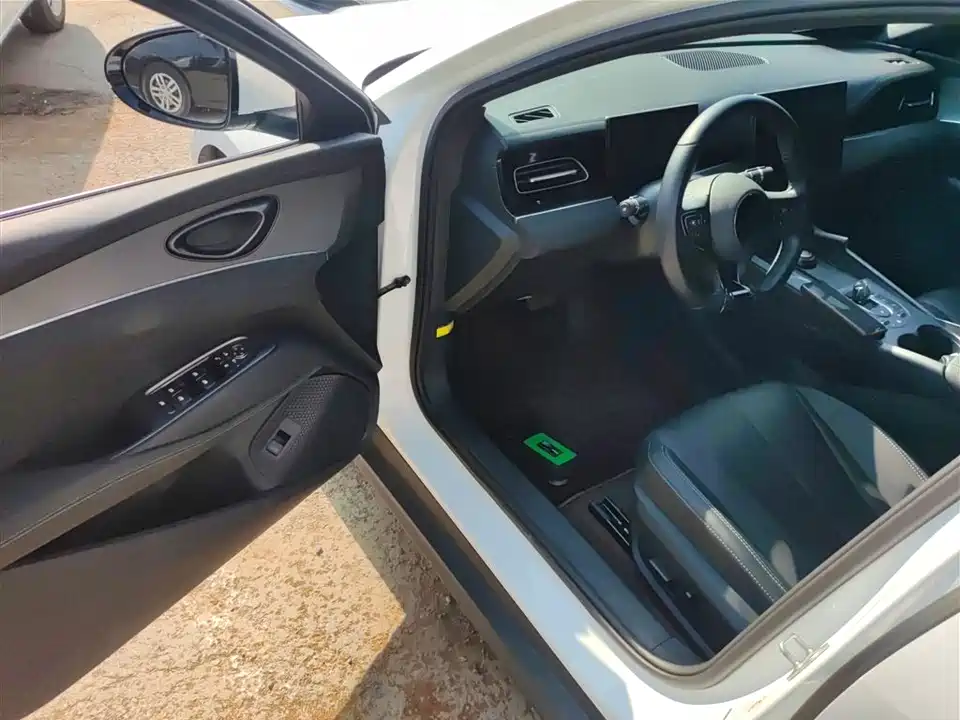 BYD Seal 06