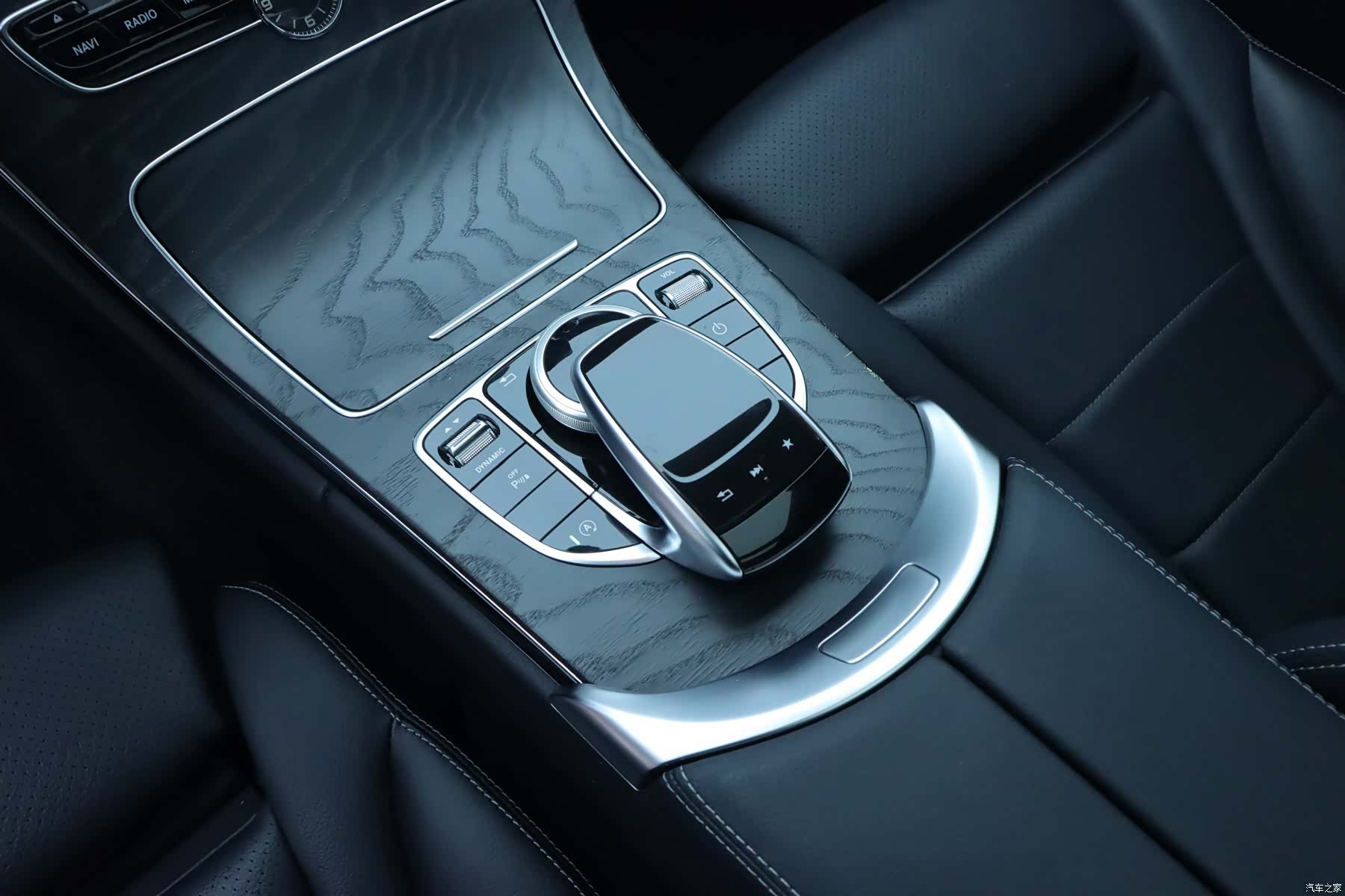 Mercedes-Benz C-Class, 2018 11