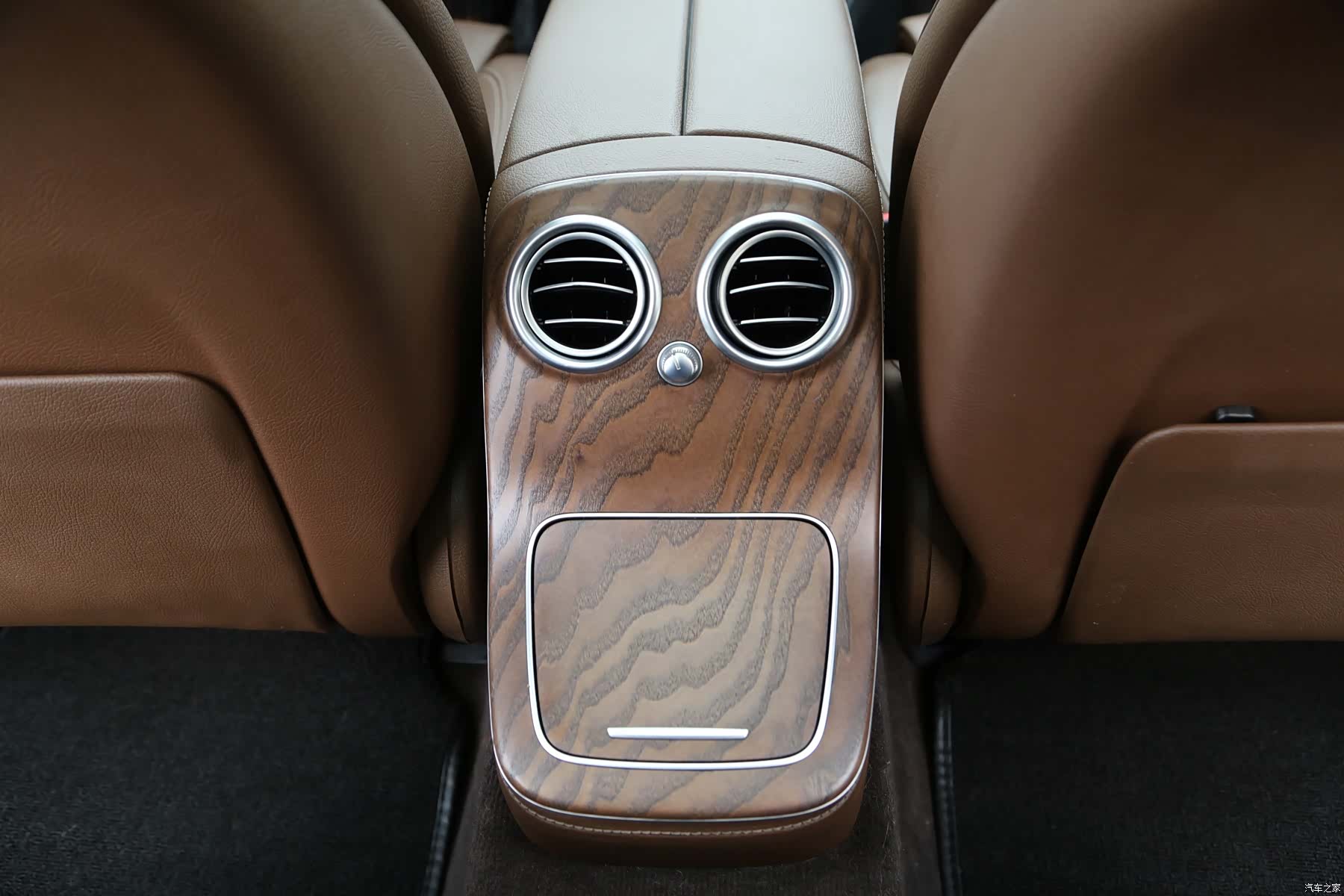 Mercedes-Benz E-Class, 2021 16