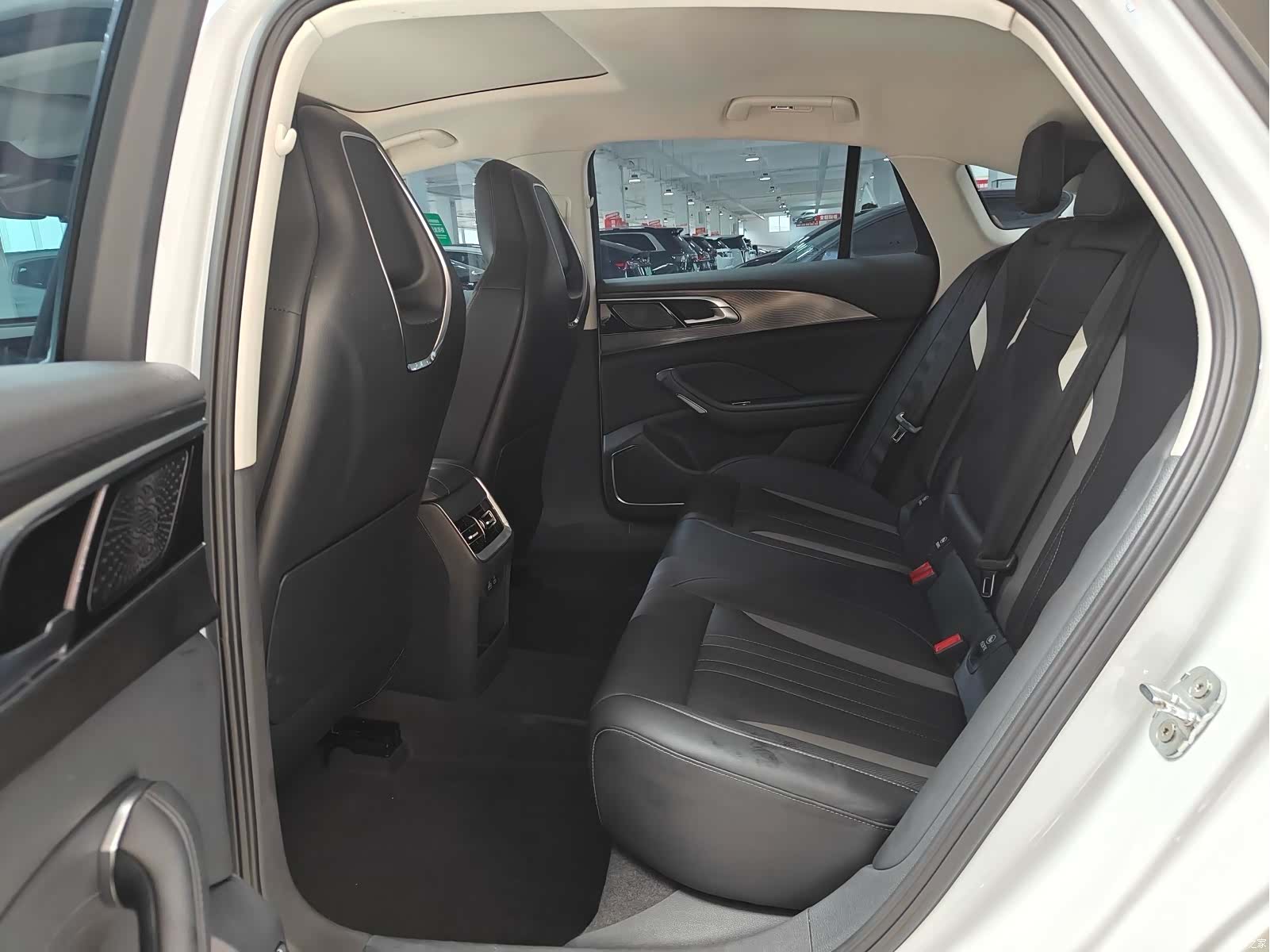 Hongqi H6, 2024 8