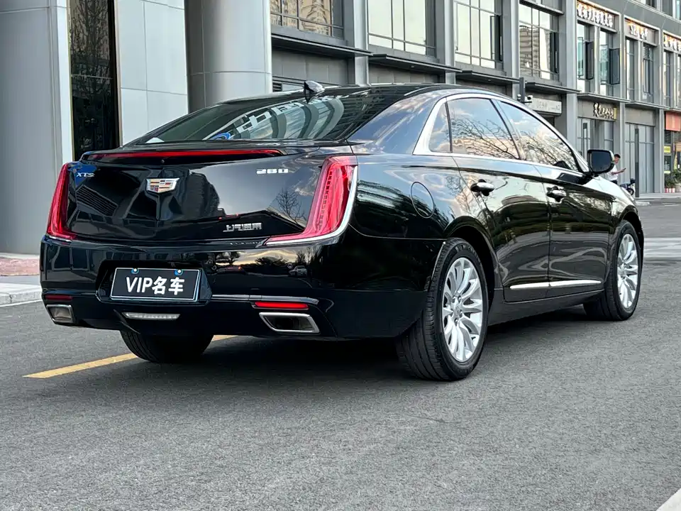 Cadillac XTS