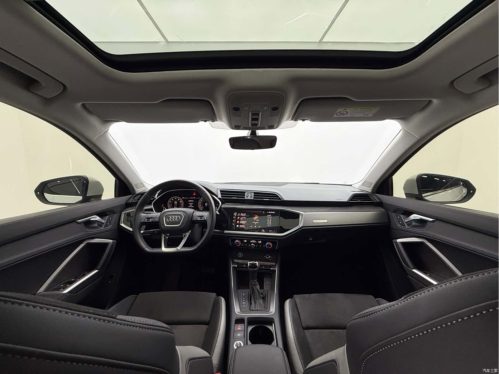 Audi Q3, 2022 9