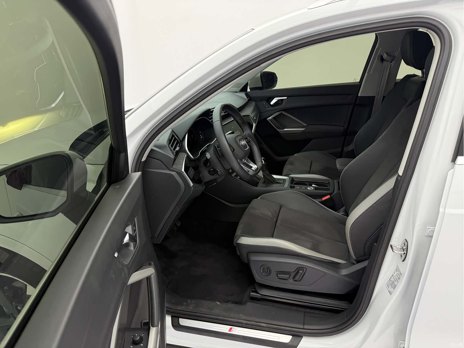 Audi Q3, 2022 23