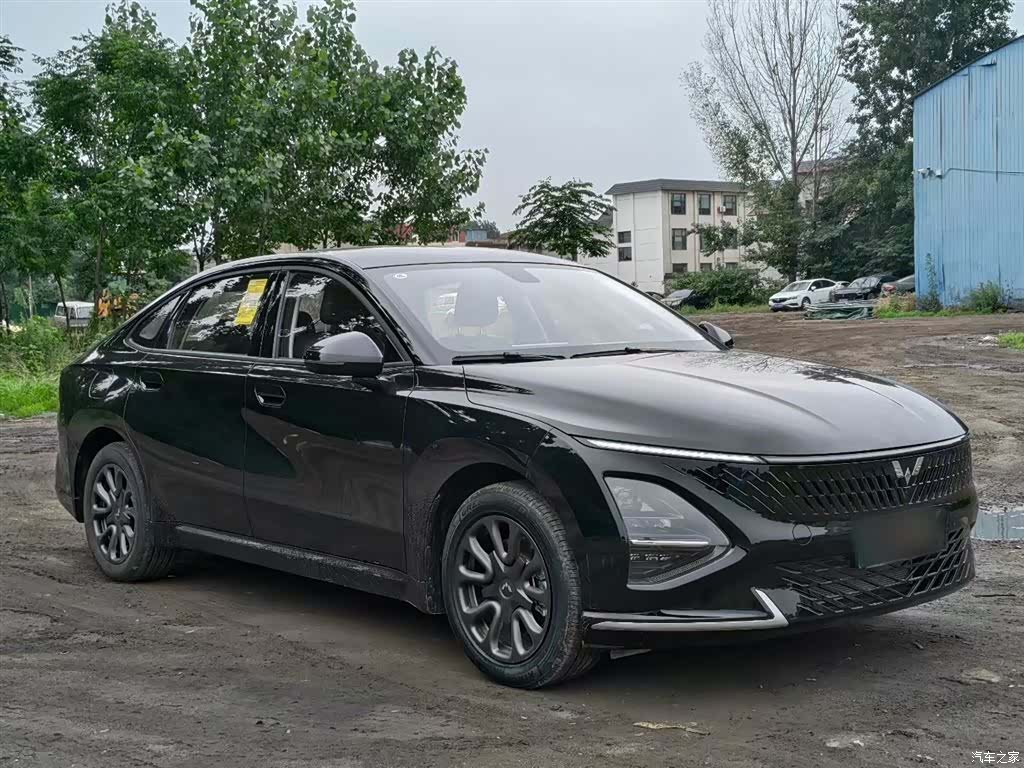 Wuling Starlight, 2025 4