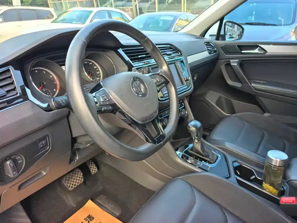 Volkswagen Tiguan L