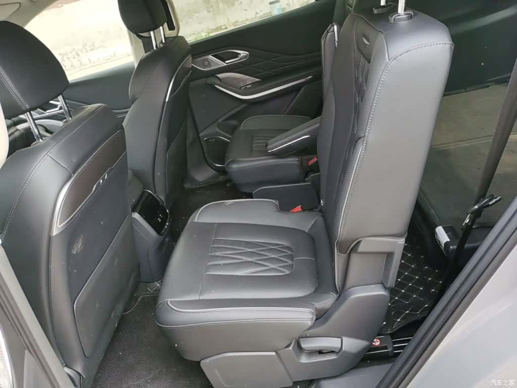 Hongqi HS7, 2024 17