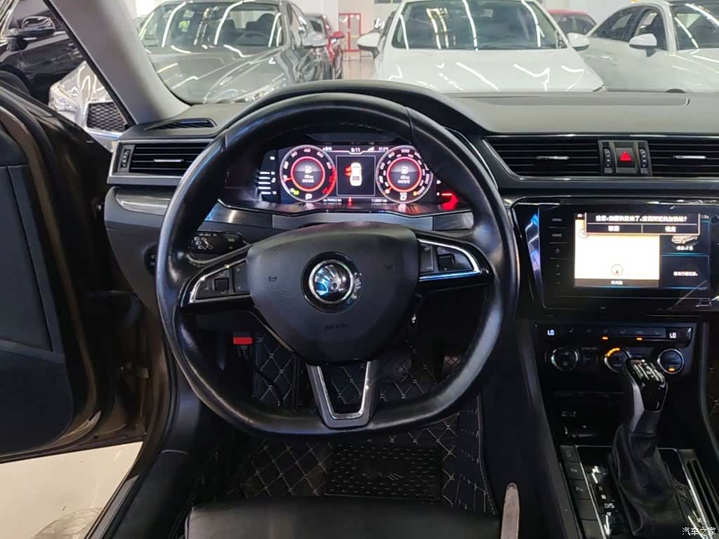 Skoda Superb, 2017 11