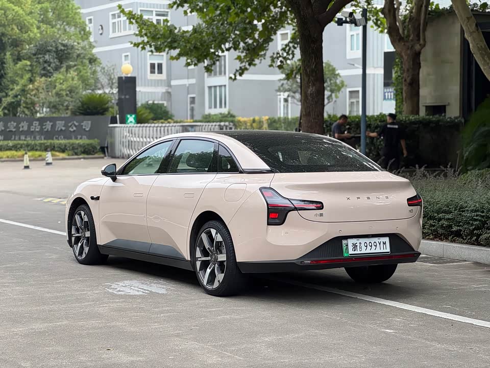 XPENG MONA M03