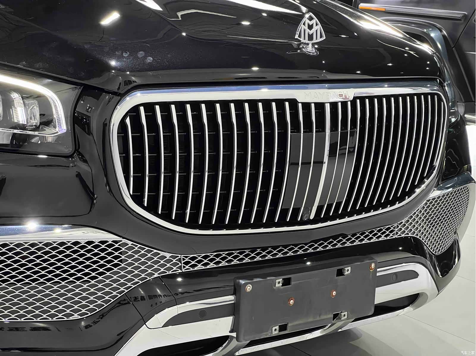 Maybach GLS, 2023 9