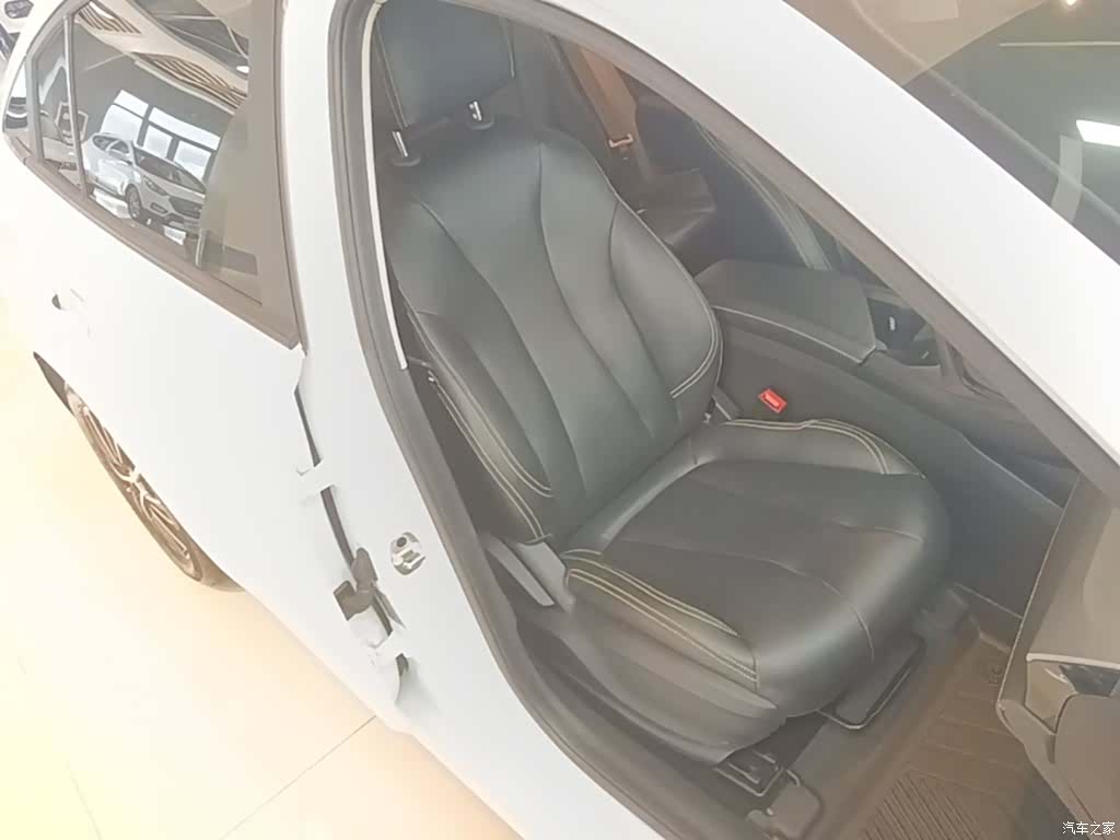 Roewe i5, 2022 25