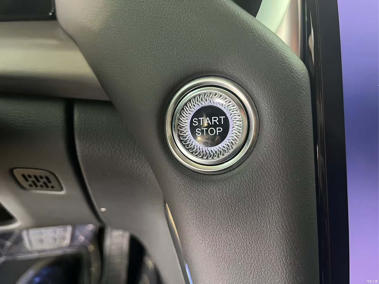 Hongqi HS7, 2024 15