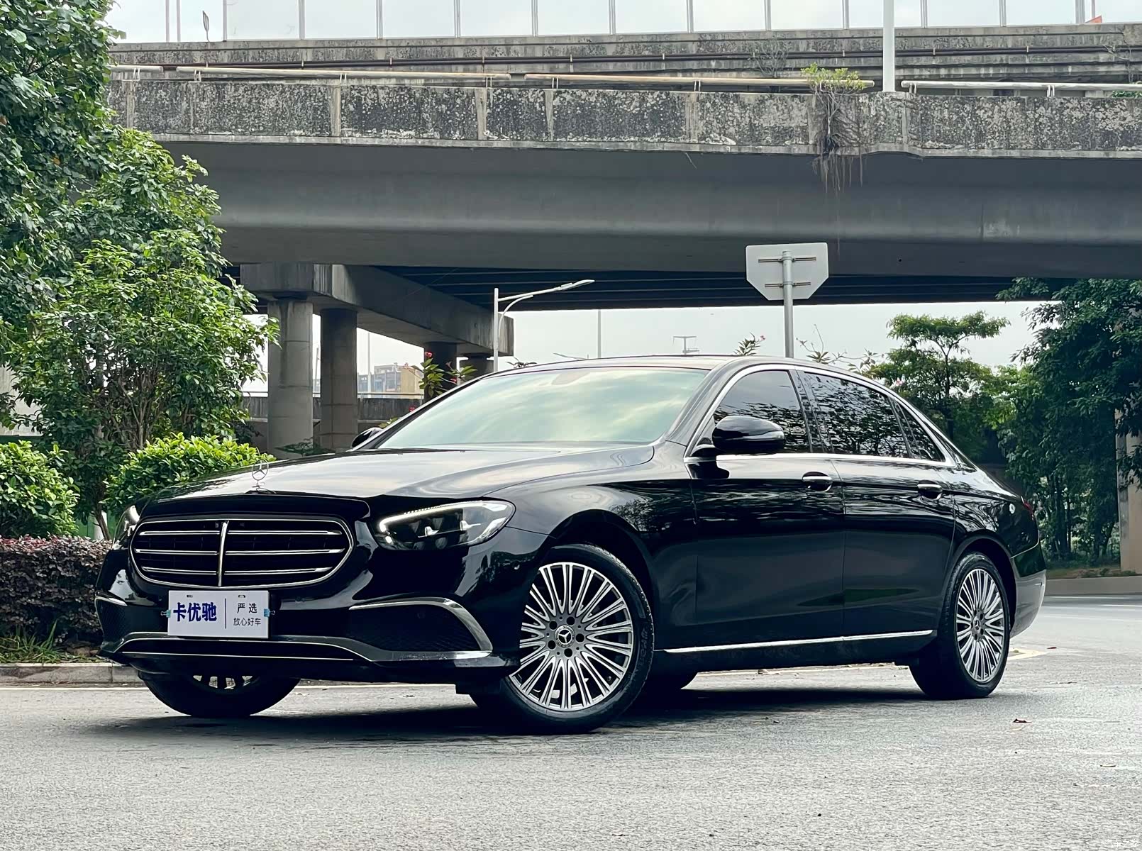 Mercedes-Benz E-Class, 2022 1