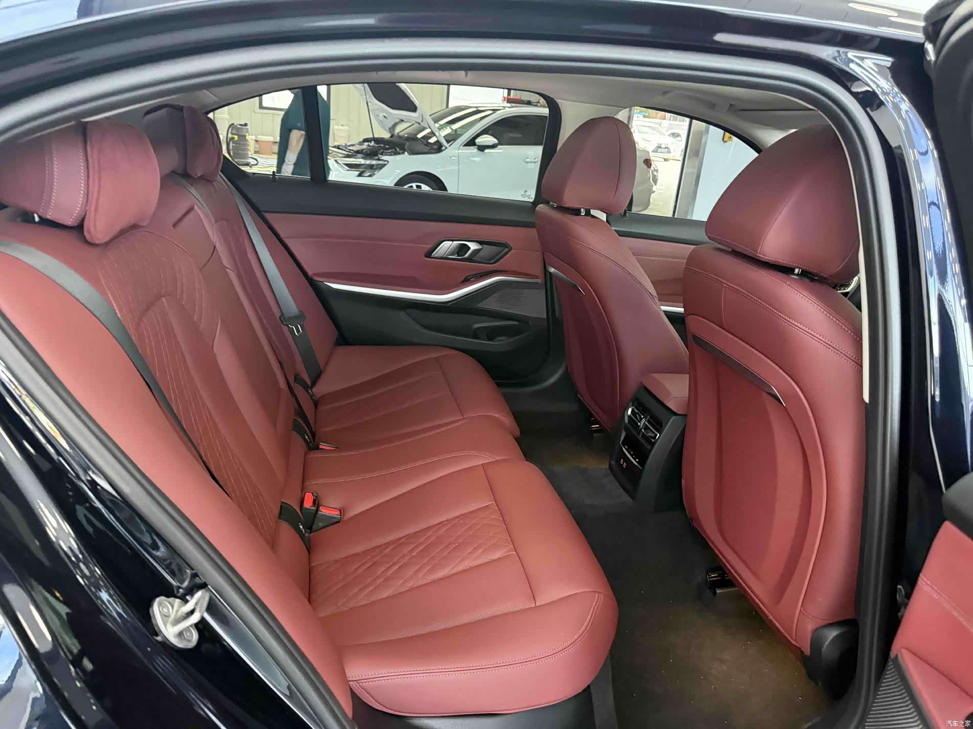 BMW 3 Series, 2023 18