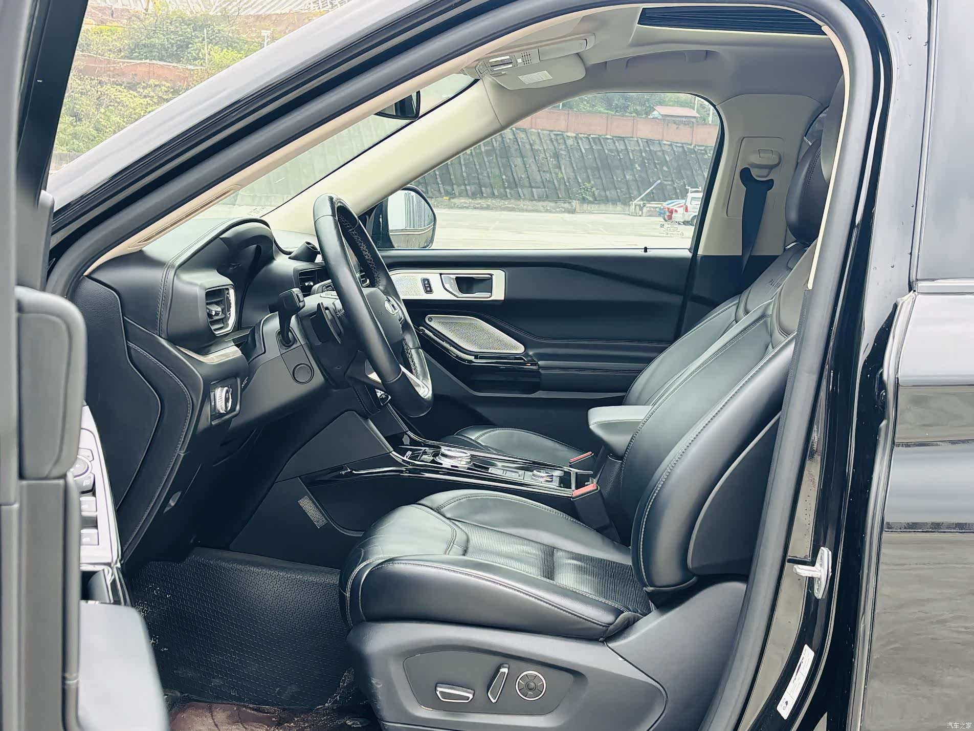 Ford Explorer, 2021 8