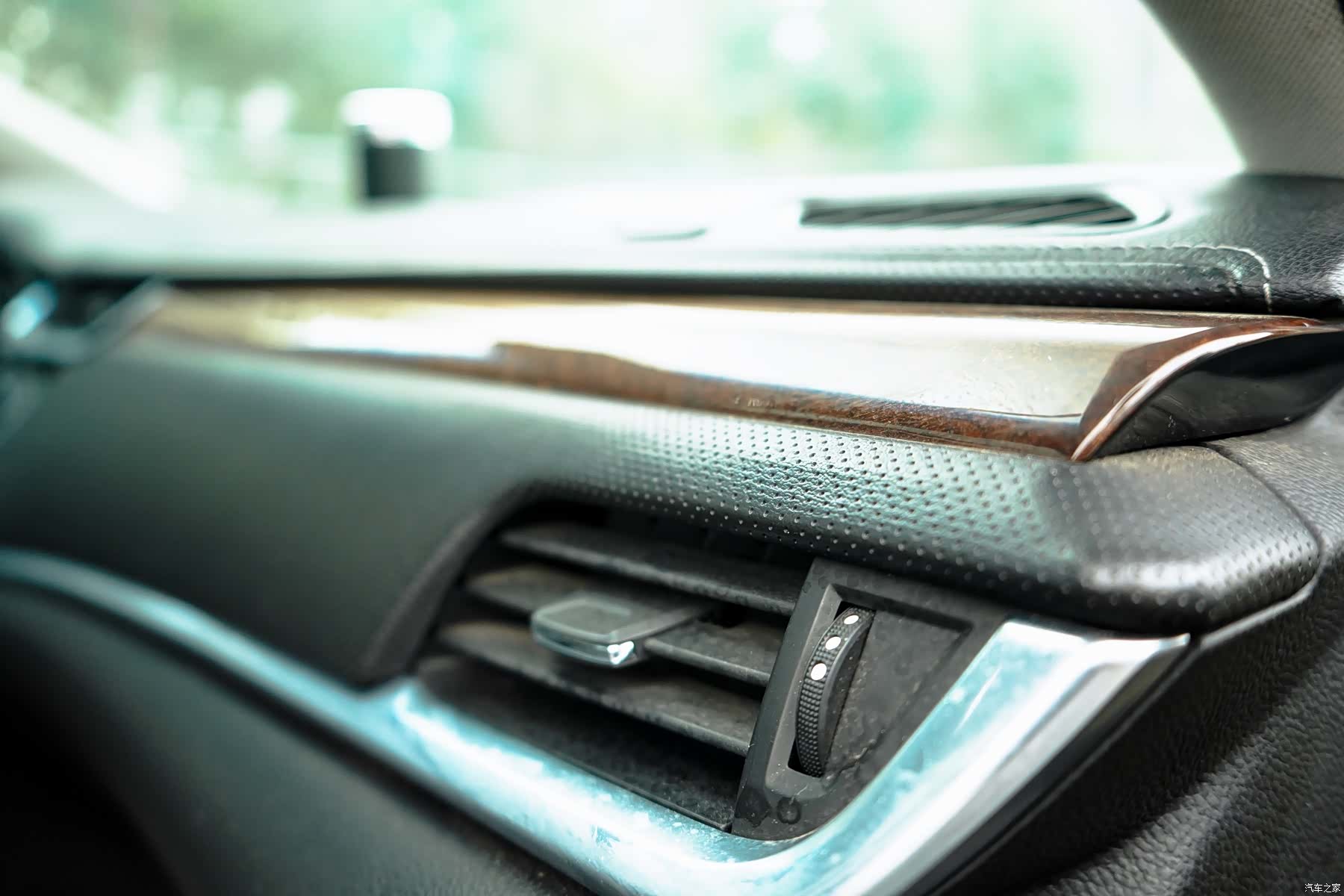 Cadillac XTS, 2013 16