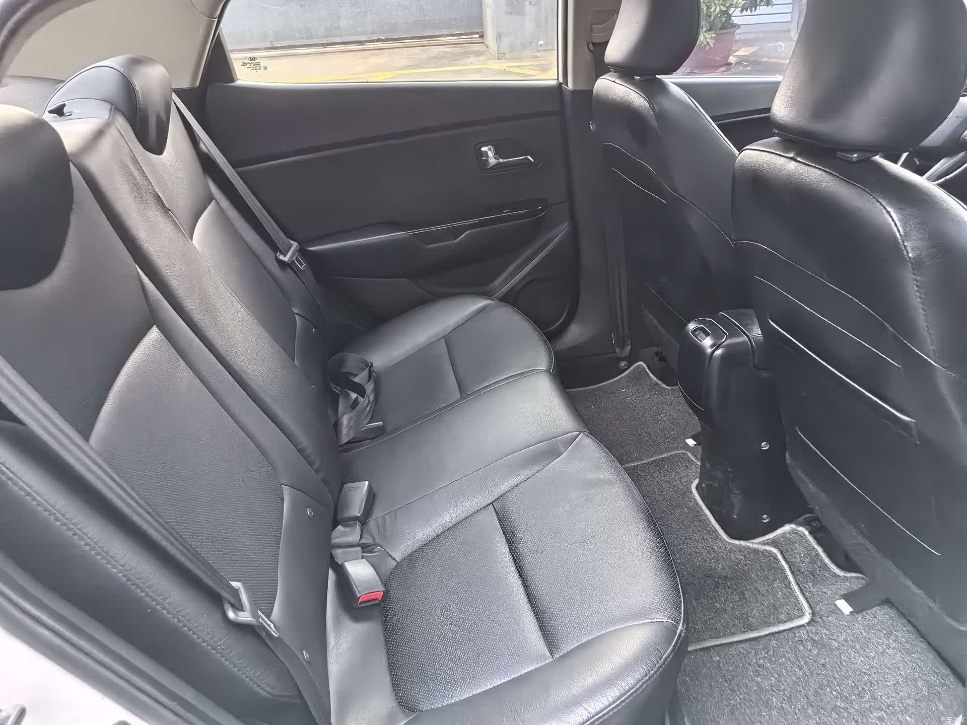 Kia K2, 2012 15