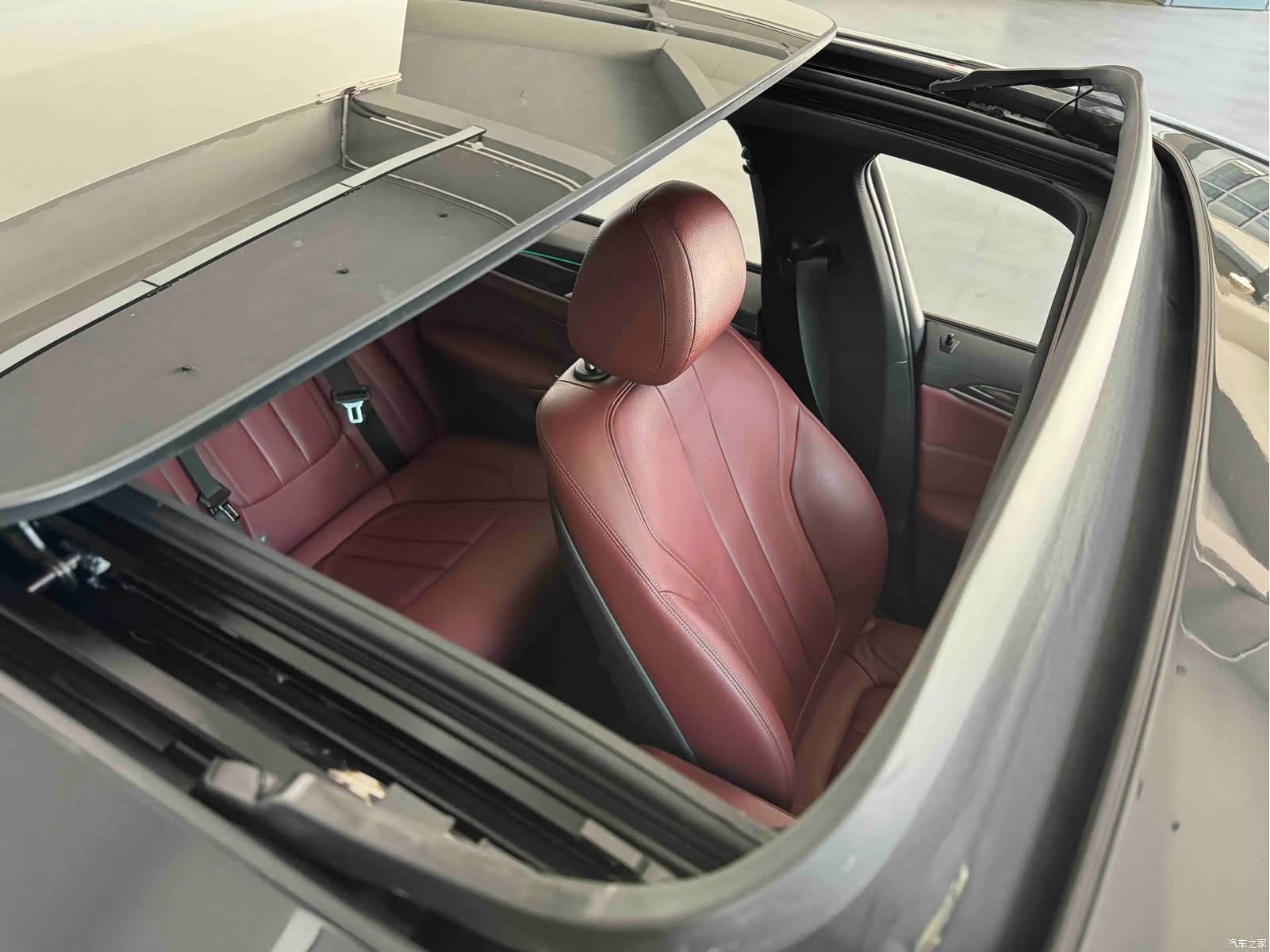 BMW 5 Series, 2018 30
