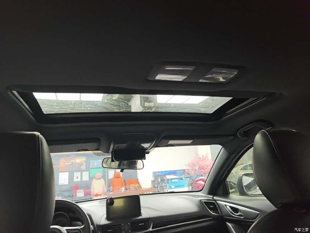 Mazda CX-4, 2019 18