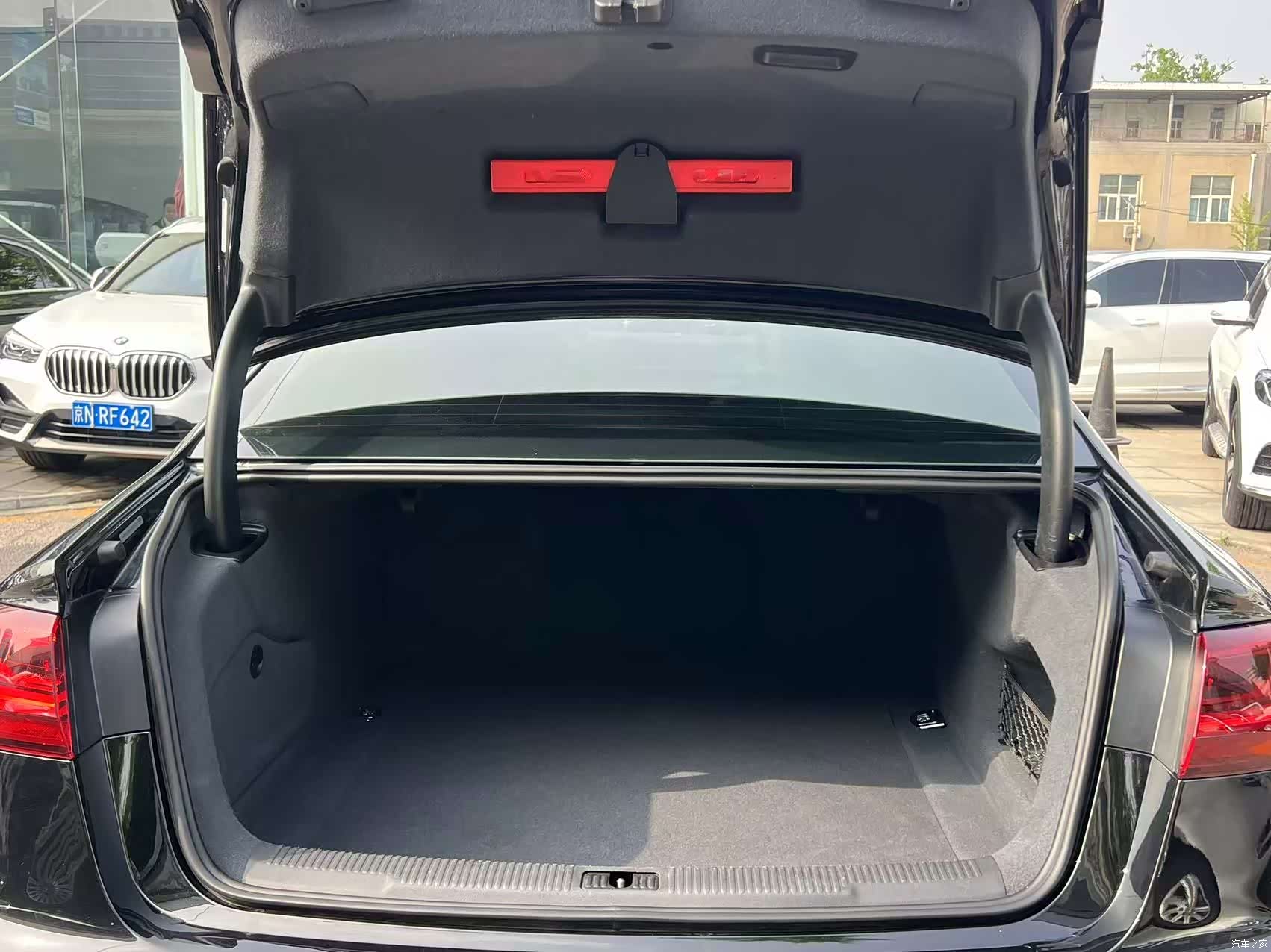 Audi A6L, 2019 13