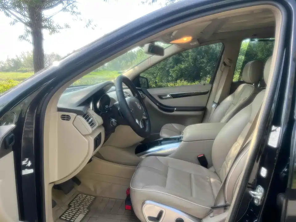 Mercedes-Benz R-class