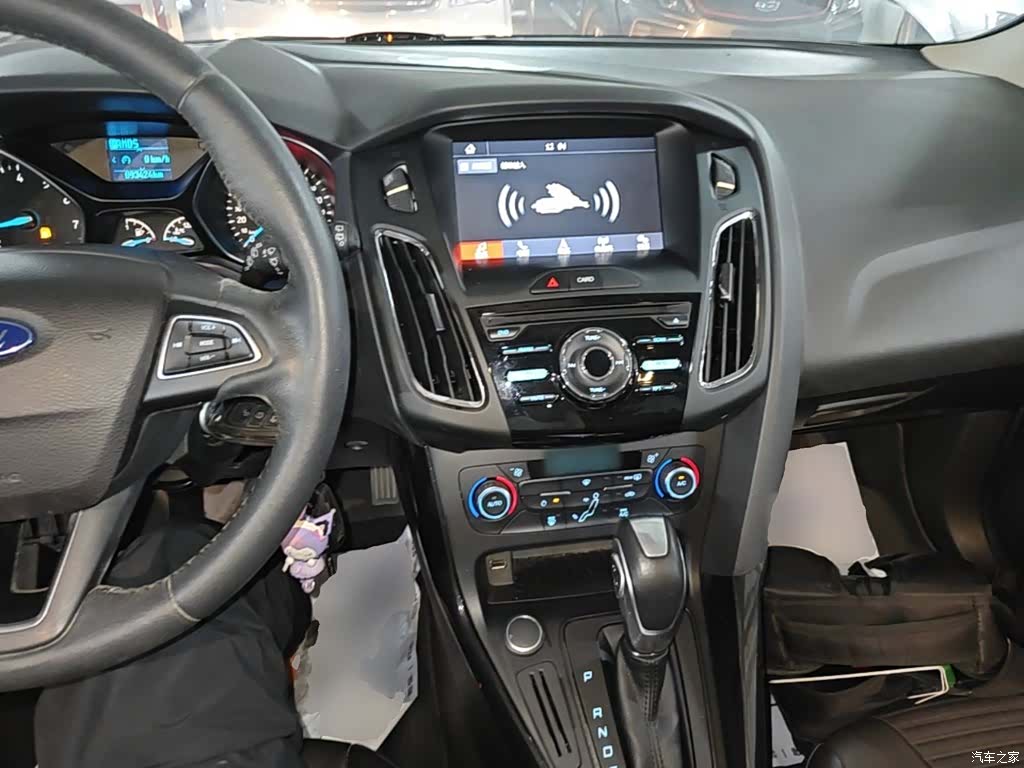 Ford Focus, 2016 10