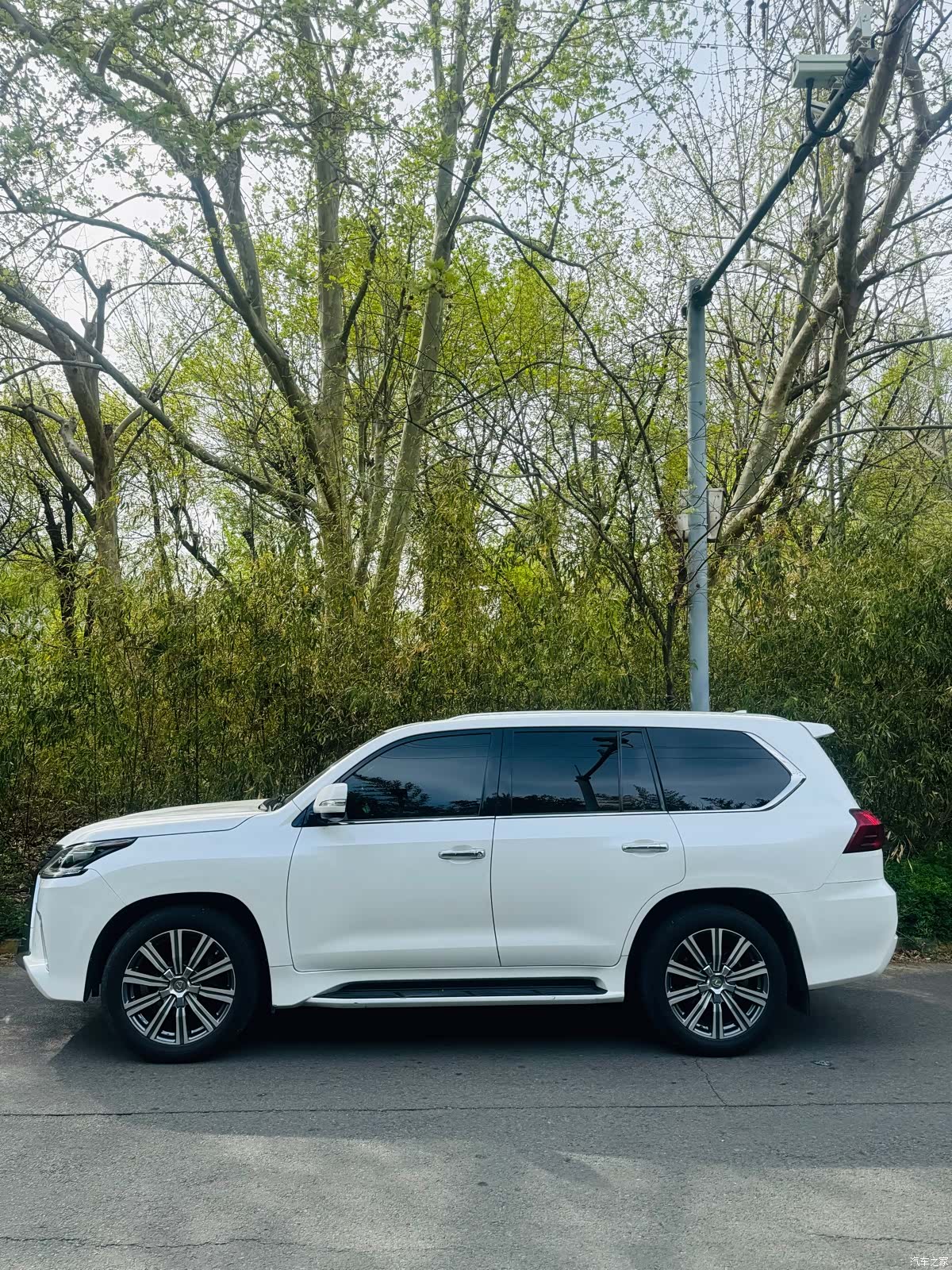 Lexus LX, 2016 3