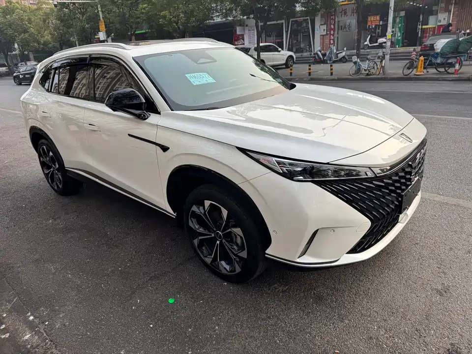 Roewe RX5