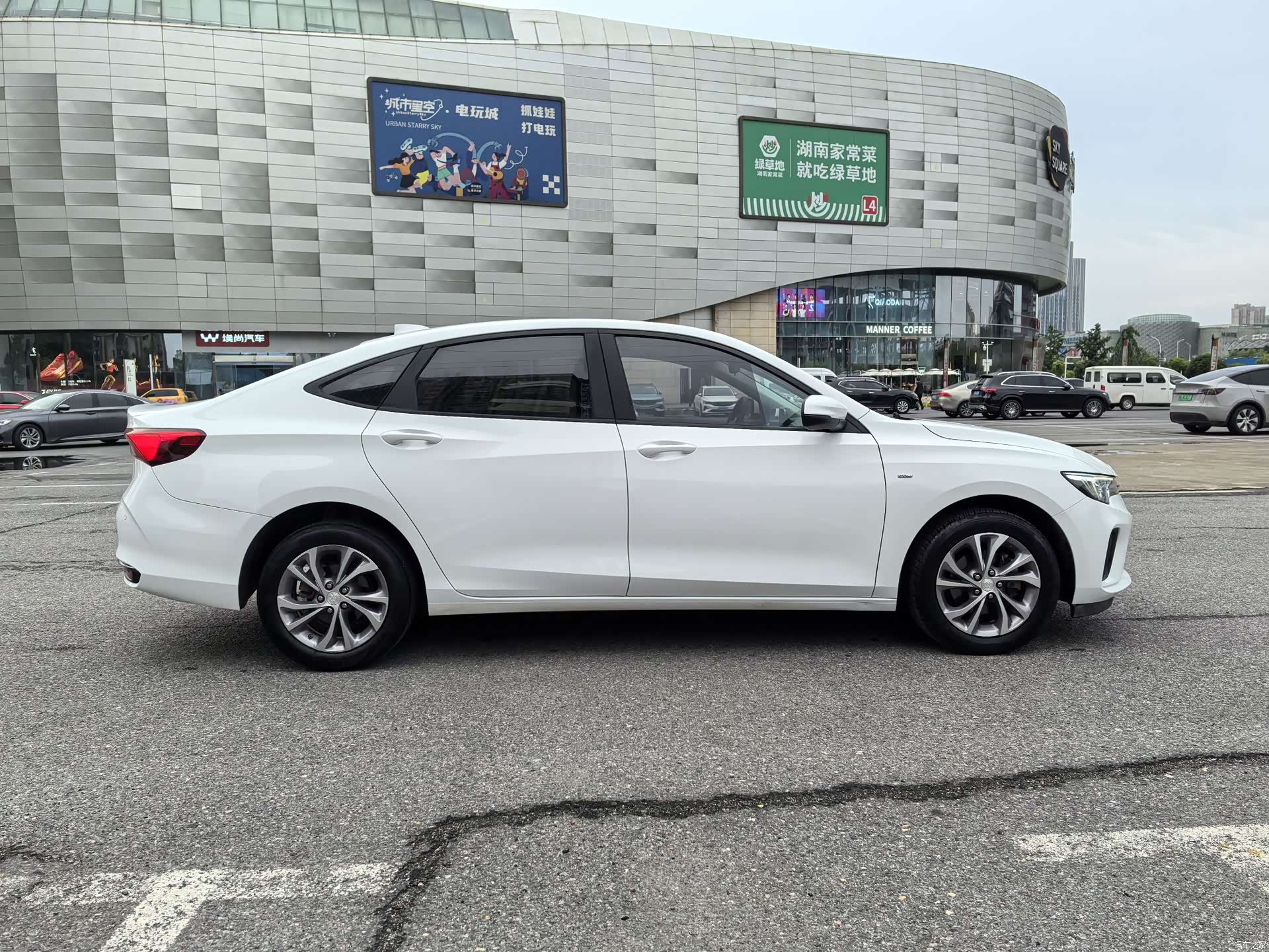 Buick Verano, 2023 8