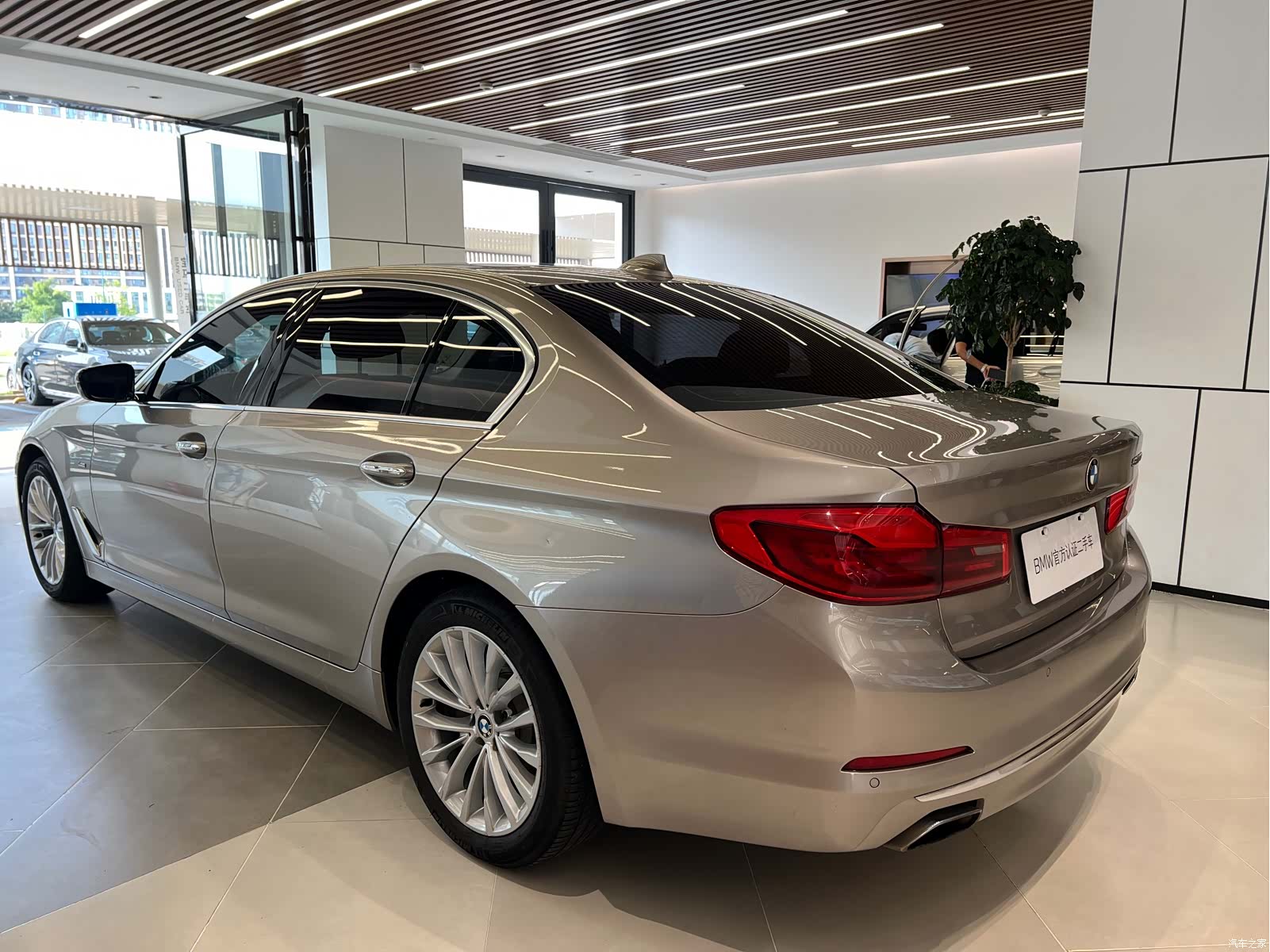 BMW 5 Series, 2018 7
