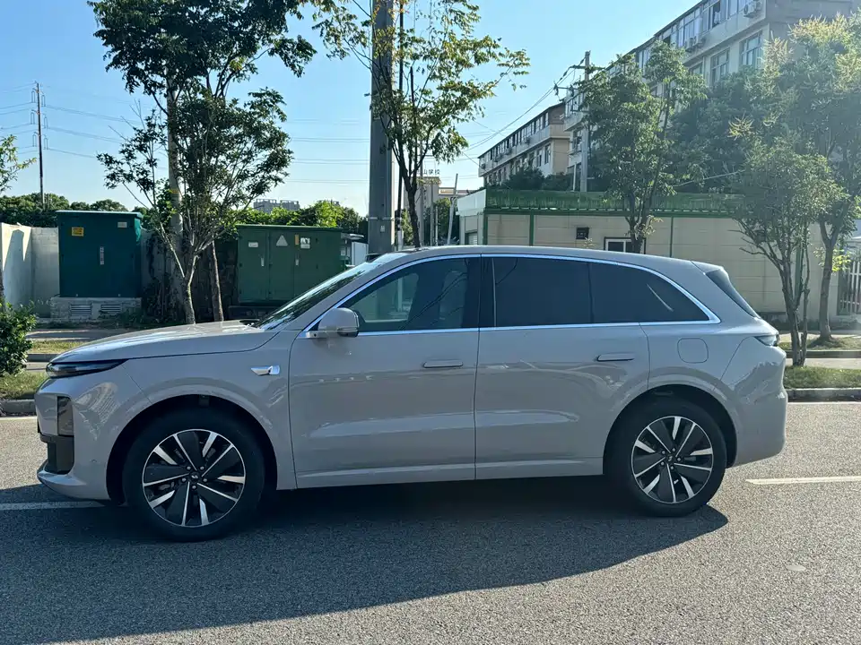 Li Auto Ideal L6