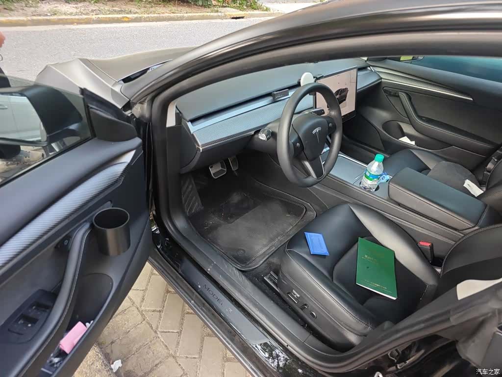 Tesla Model 3, 2023 14