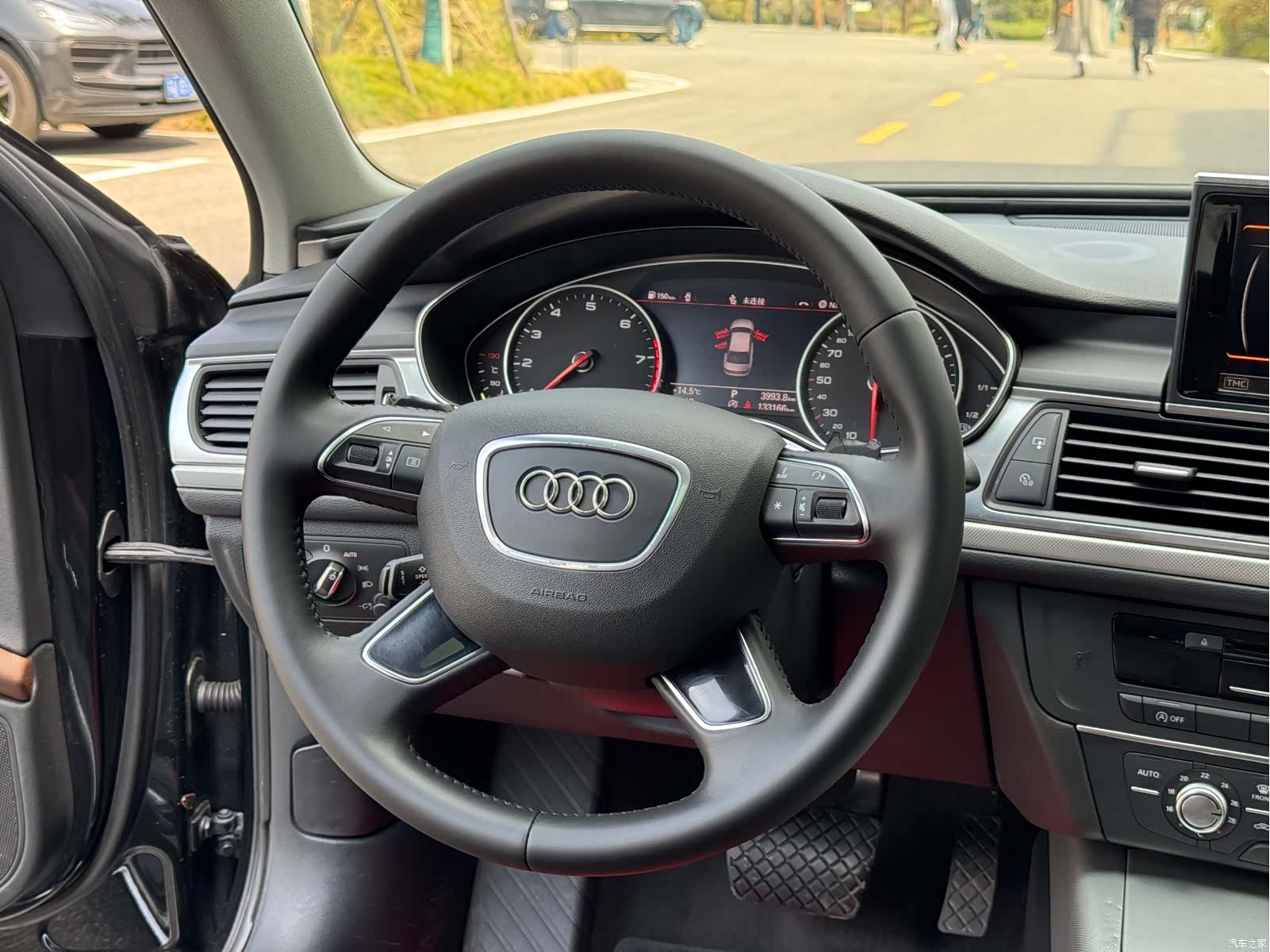 Audi A6L, 2016 11