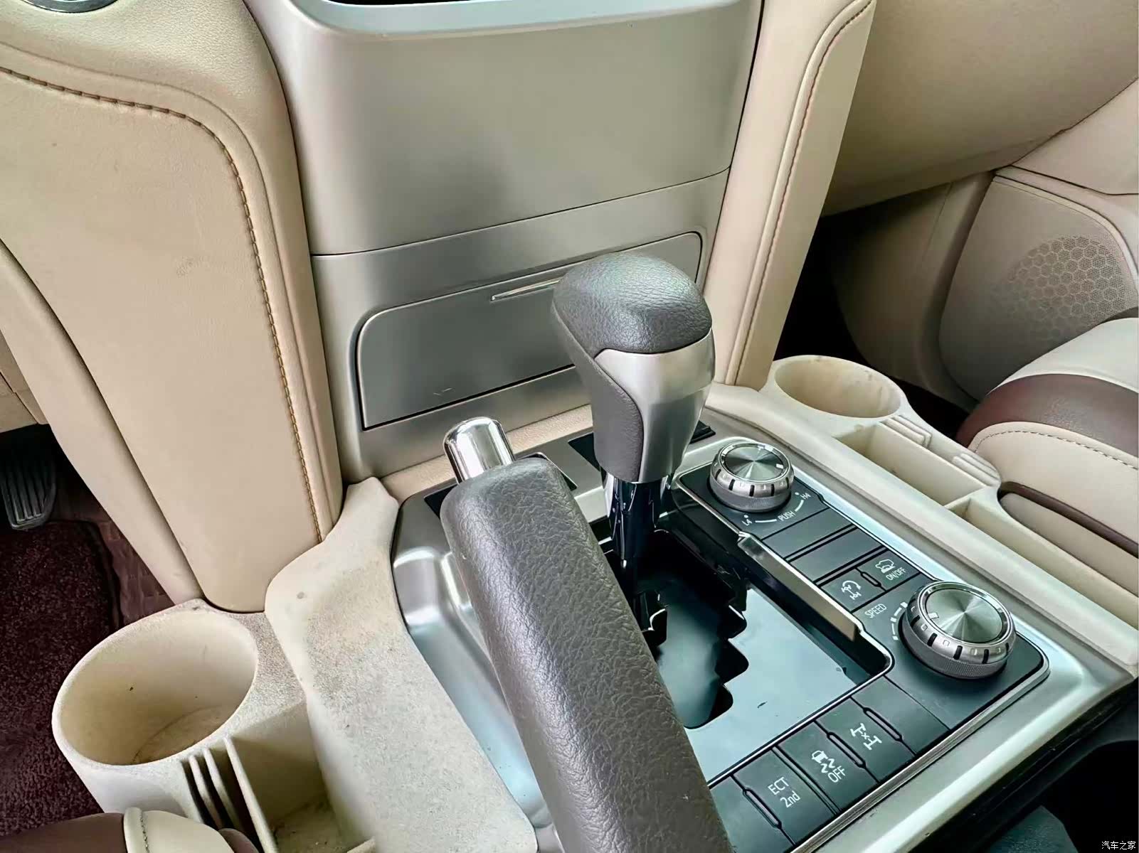 Toyota Land Cruiser, 2020 7
