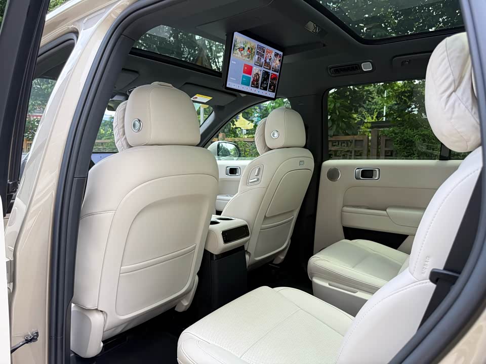 Li Auto Ideal L8