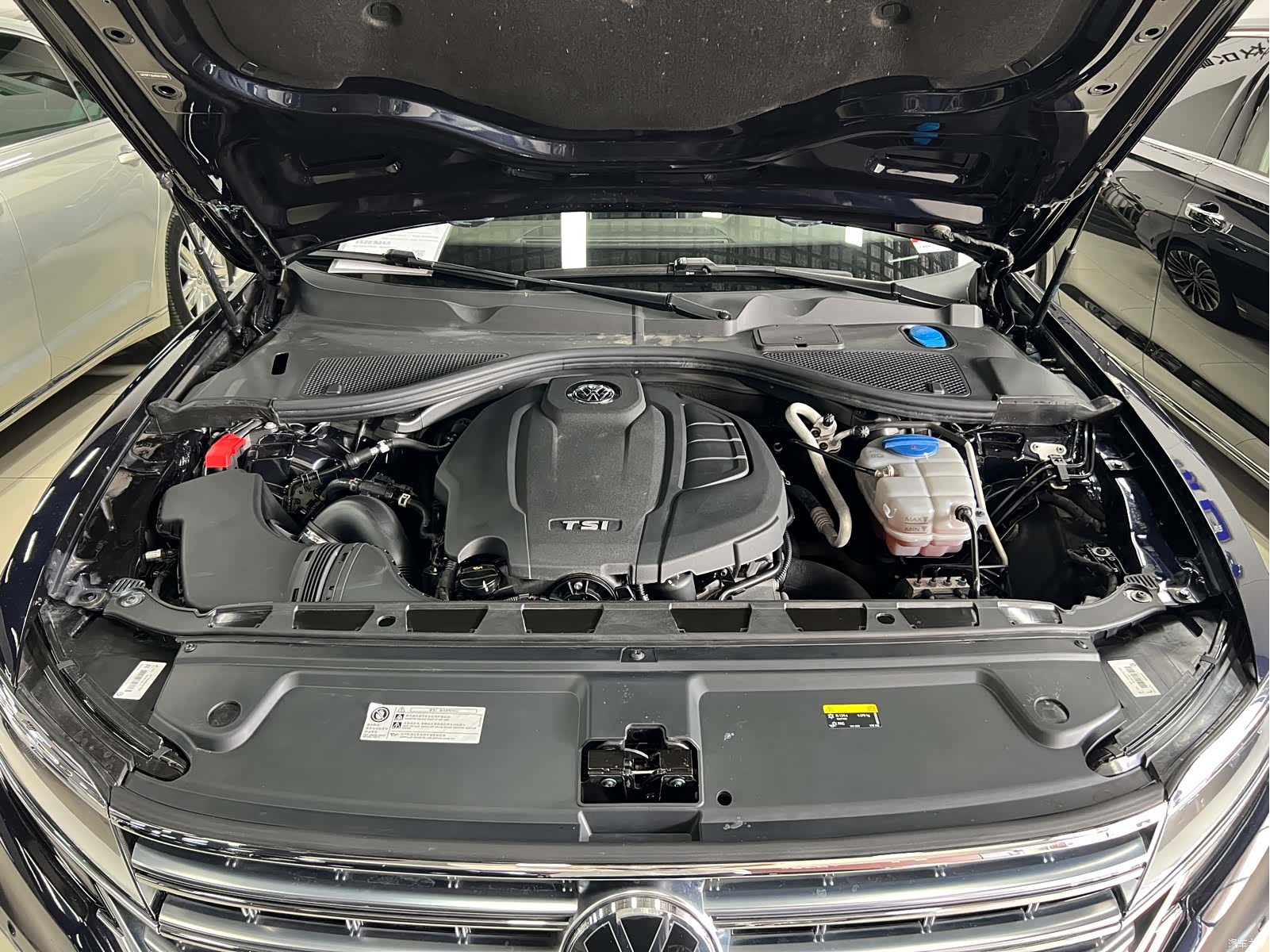 Volkswagen Phideon, 2022 16
