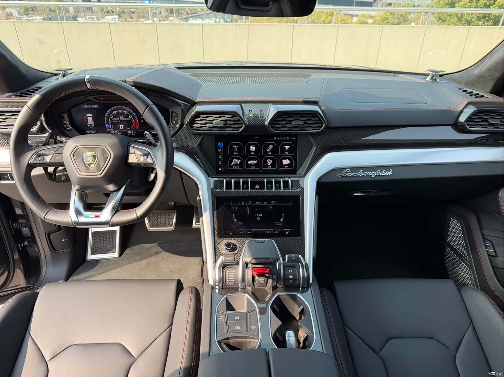 Lamborghini Urus, 2019 13