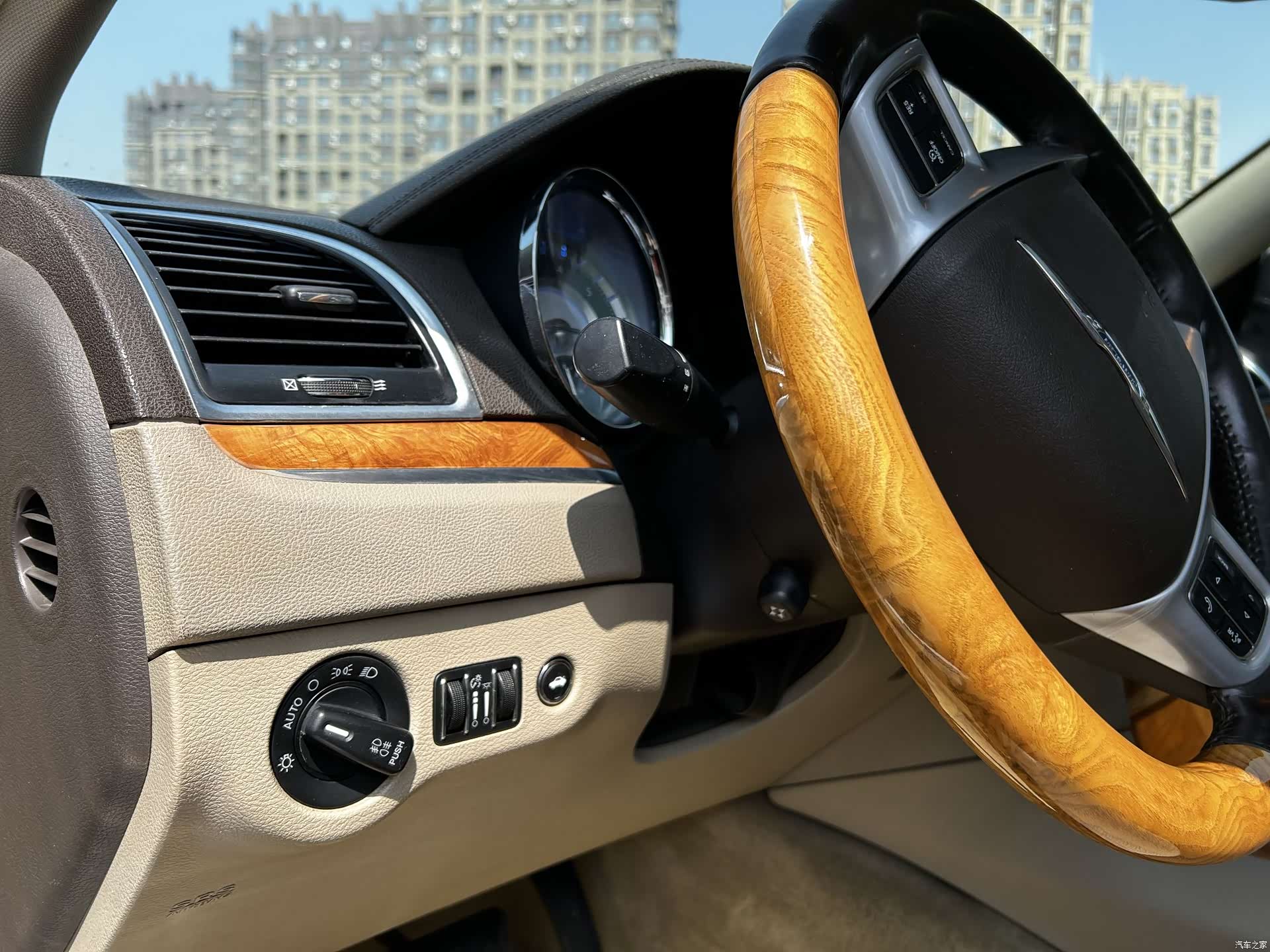 KeLaiSiLei(JinKou) 300C, 2014 6