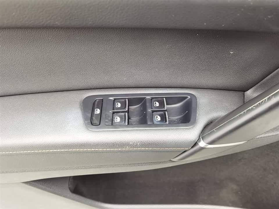 Volkswagen Golf*Jiayu