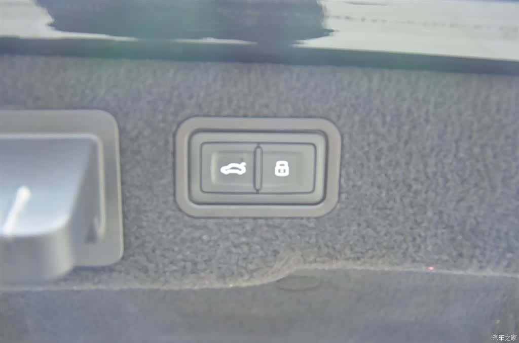 Audi A8L, 2021 13